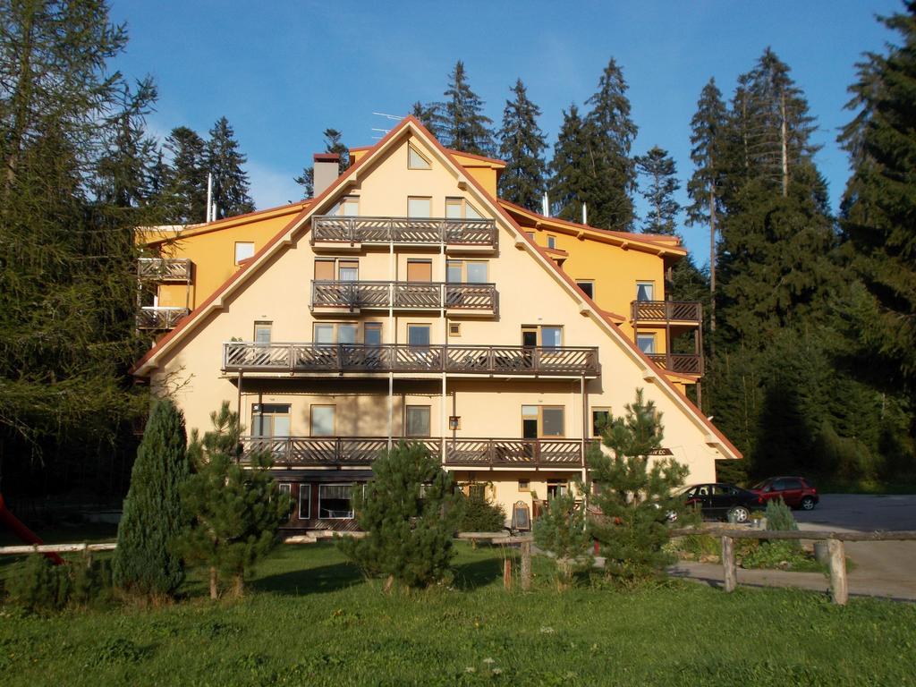 Family Apartments Spiezovec Доновали Екстер'єр фото